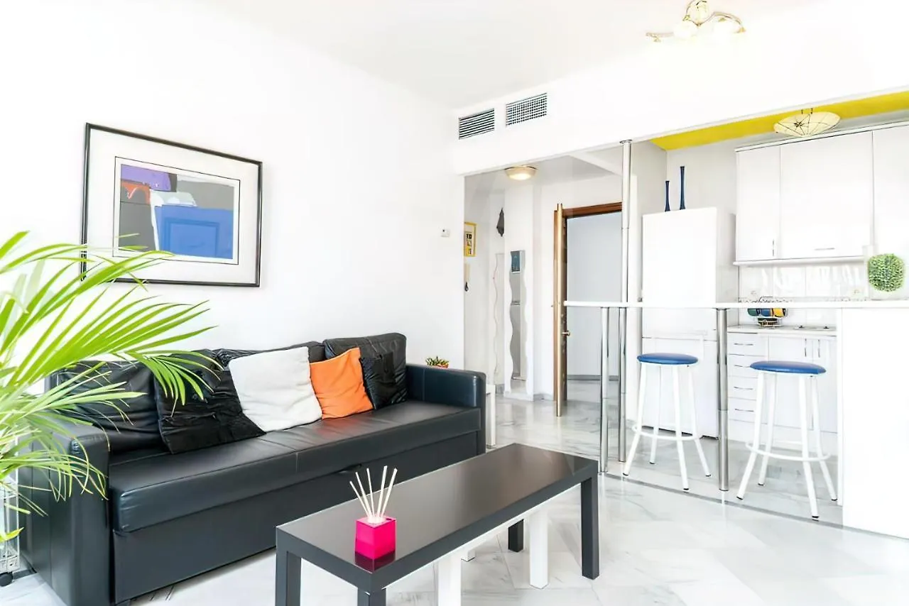 Lovely Suite With River Views And Parking Malaga Apartament